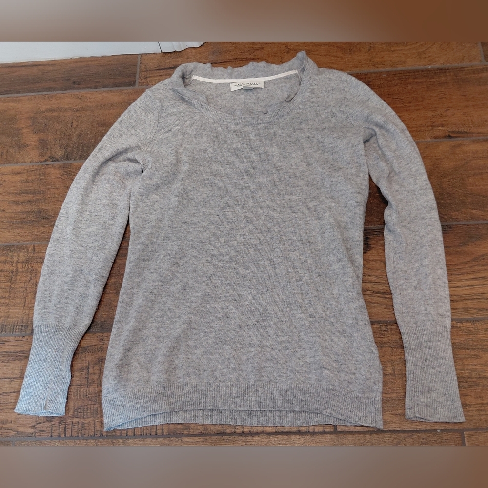 Banana Republic Women's Gray Crew Neck Sweater